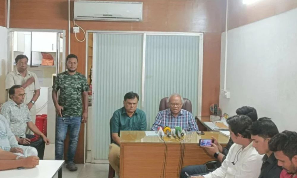 সরকারের ভাবমূর্তি বিনষ্ট করতে ষড়যন্ত্র করছে একটি গোষ্ঠী : রিজভী