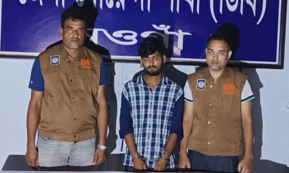 নওগাঁয় বাবাকে হত্যার অভিযোগে ছেলে গ্রেপ্তার