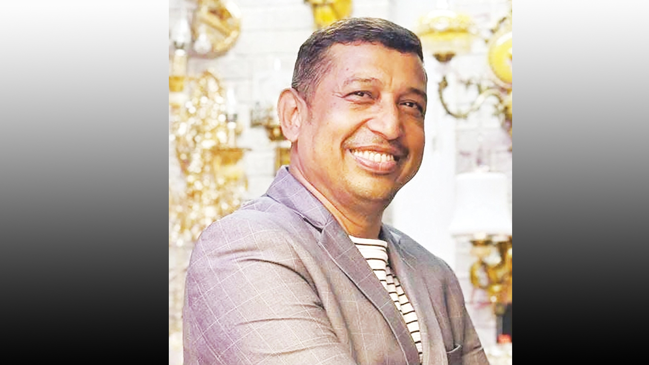বিএনপি নেতার পকেটে মন্দির উন্নয়নের বরাদ্দ!