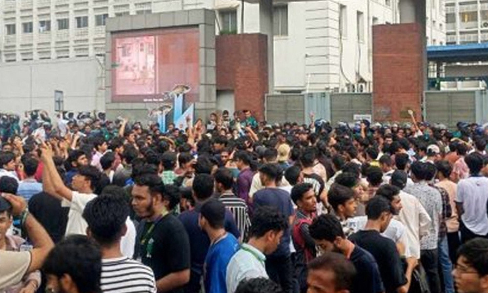 ৬ দফা দাবি নিয়ে সচিবালয়ে শিক্ষার্থীদের প্রতিনিধিদল